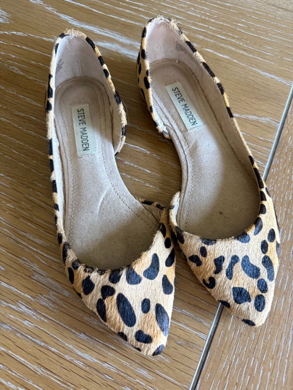 Steve Madden Leopard Pointed Toe Flats Size 6.5 Calf Hair